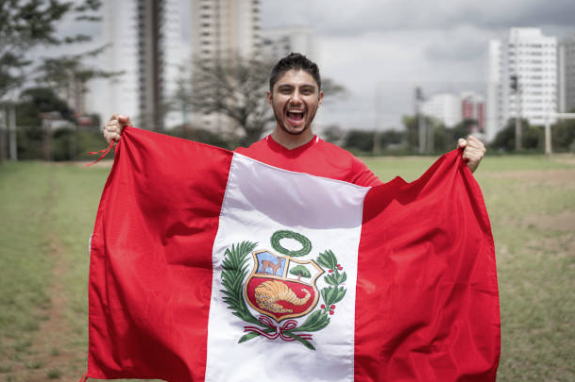 EL BRINDIS POR EL PERÚ QUE VIENE